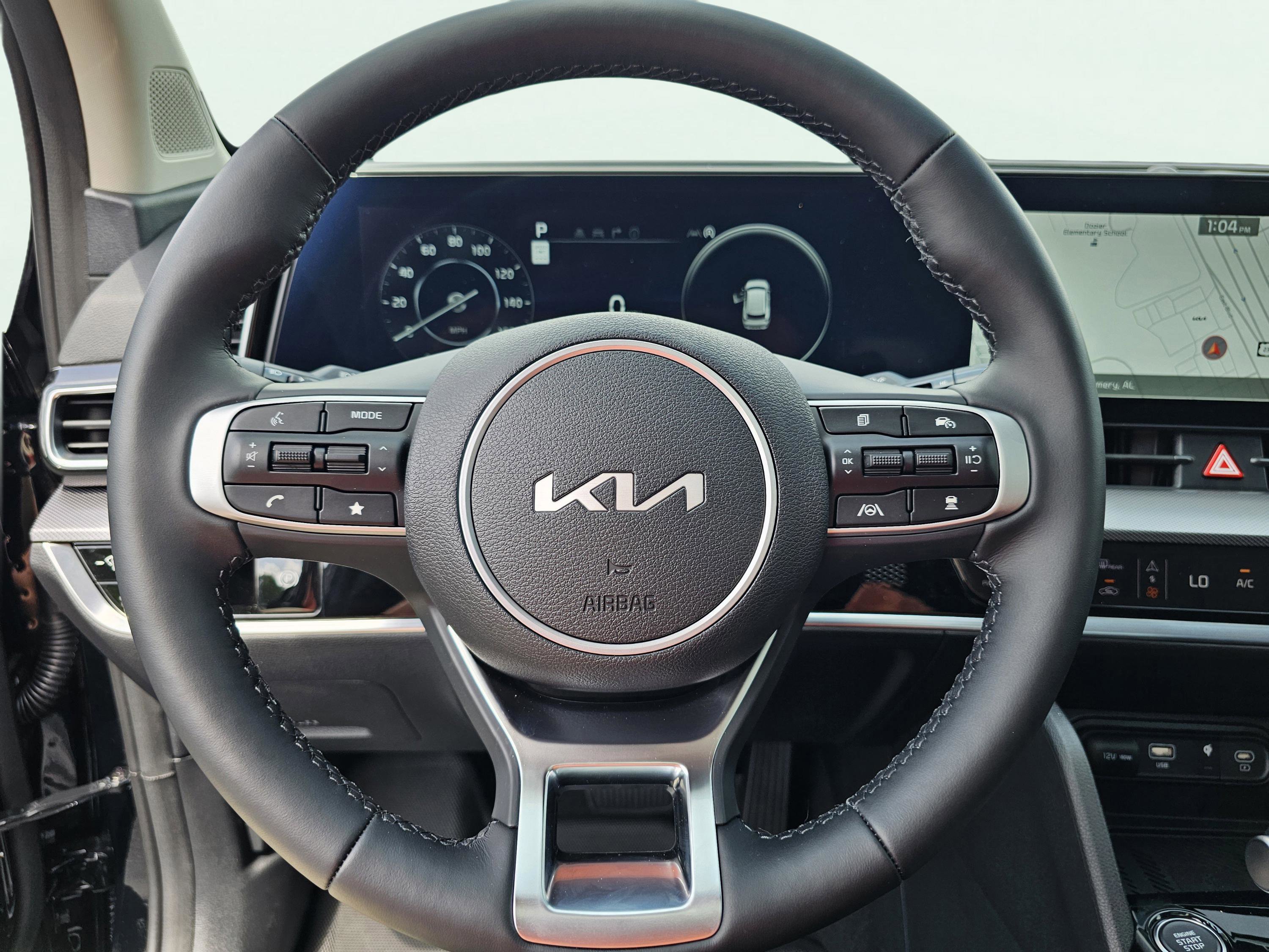 Used 2025 Kia Sportage SX image 14