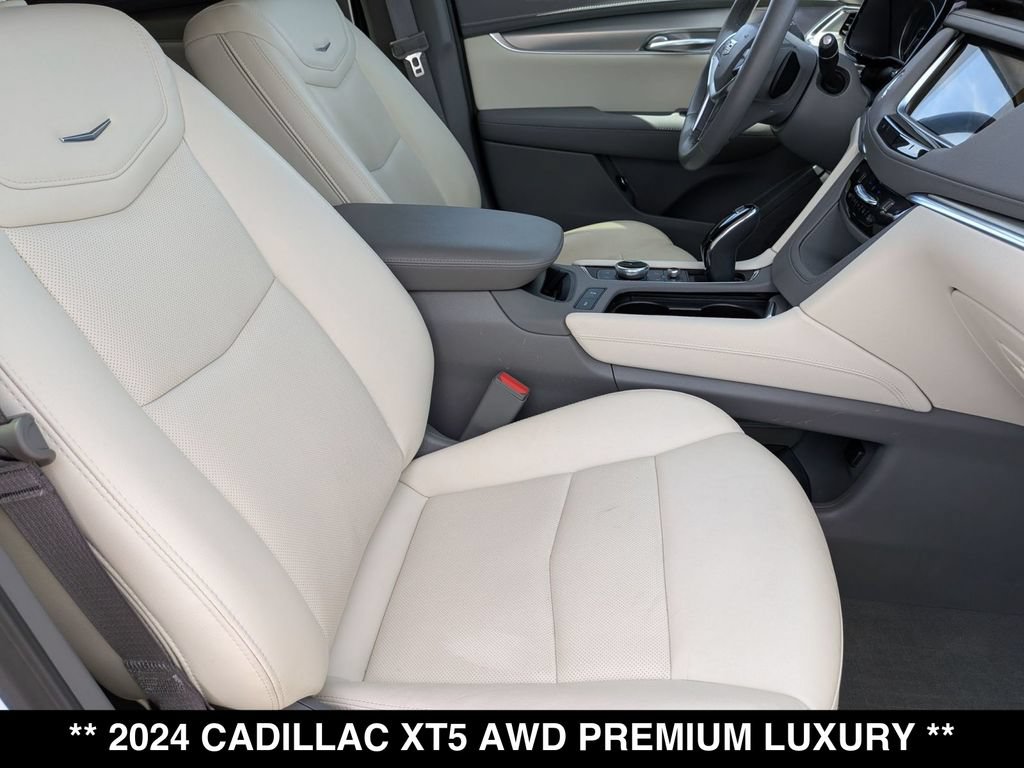 Used 2024 Cadillac XT5 Premium Luxury w/ LPO, Floor Liner Package AWD/4WD image 29