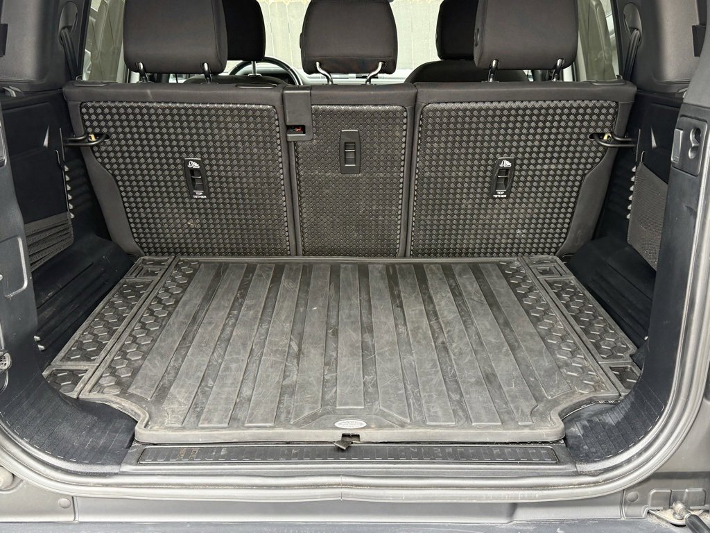 Certified 2023 Land Rover Defender 110 image 34