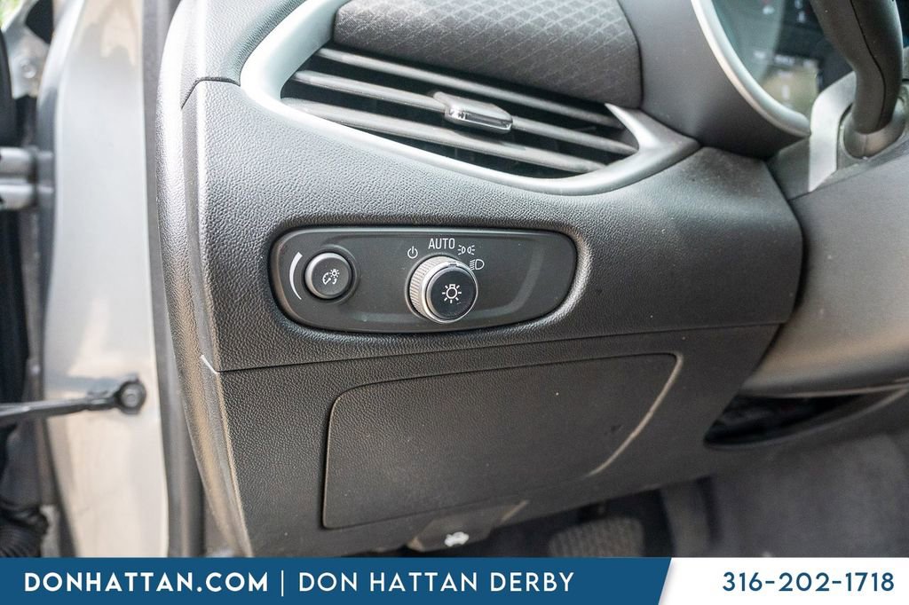 Used 2024 Chevrolet Malibu LT FWD image 18
