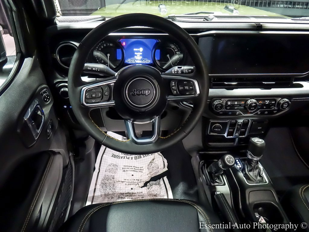 Used 2024 Jeep Wrangler Unlimited Sahara w/ Technology Group image 17