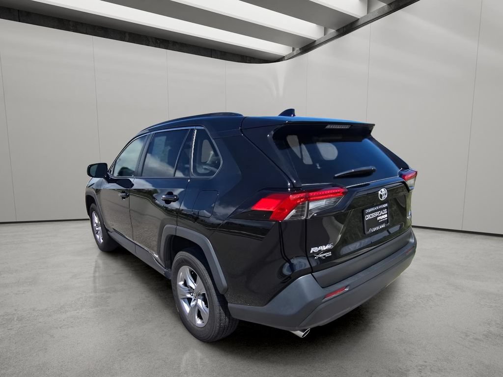 Used 2025 Toyota RAV4 LE AWD/4WD image 3