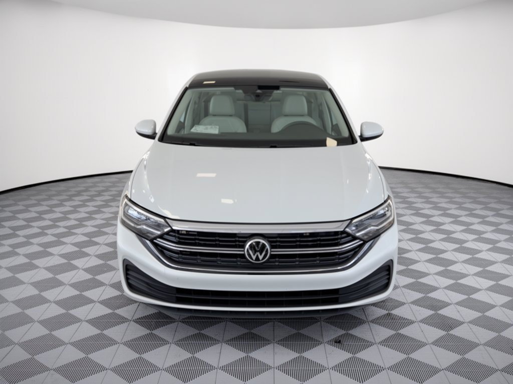 Used 2024 Volkswagen Jetta SE w/ Panoramic Sunroof Package FWD image 6