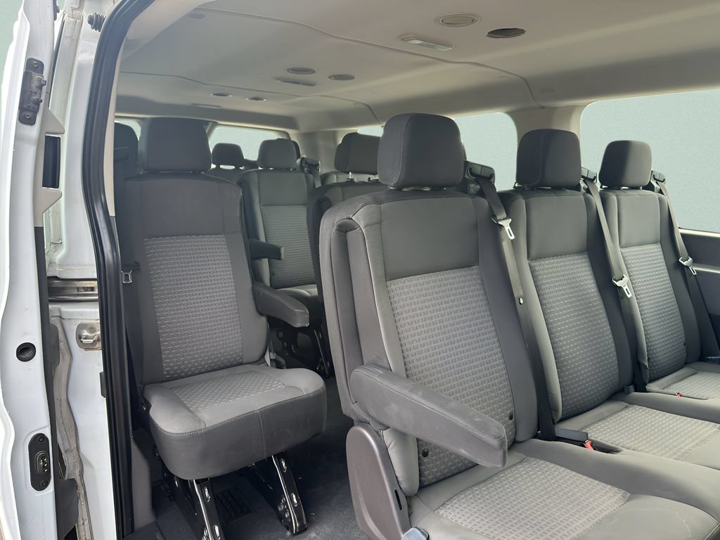 Used 2022 Ford Transit 350 XLT RWD image 14