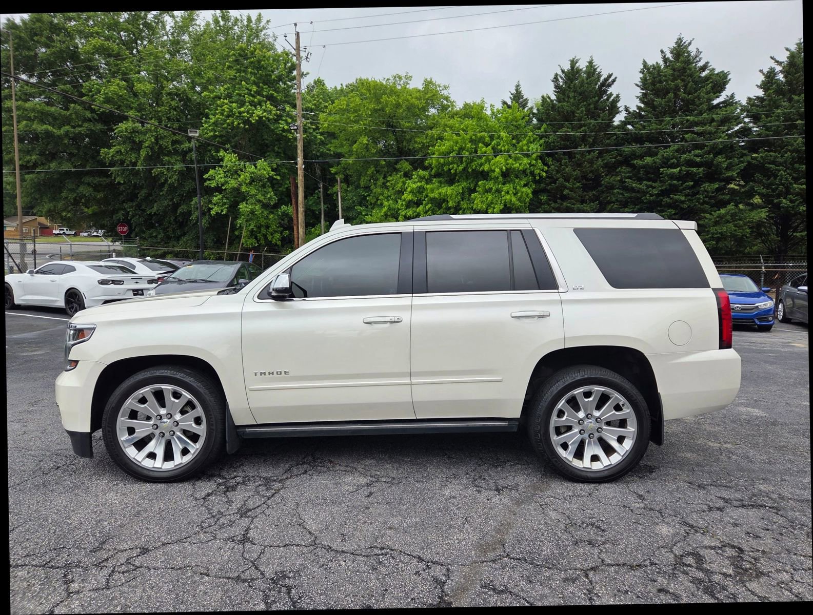 Used 2015 Chevrolet Tahoe LTZ AWD/4WD image 3