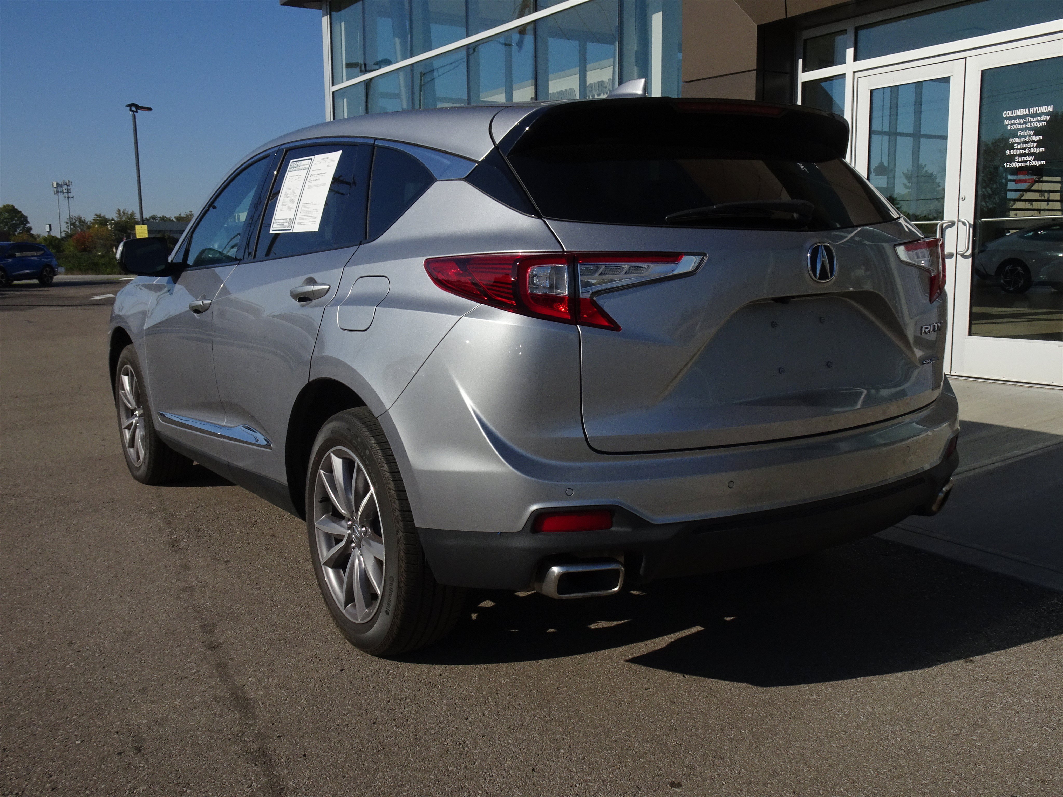 Used 2023 Acura RDX w/ Technology Package AWD/4WD image 3
