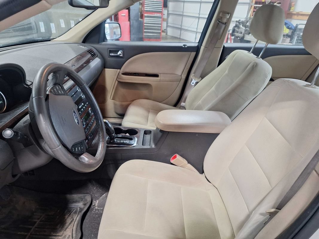 Used 2009 Ford Taurus SEL AWD/4WD image 9