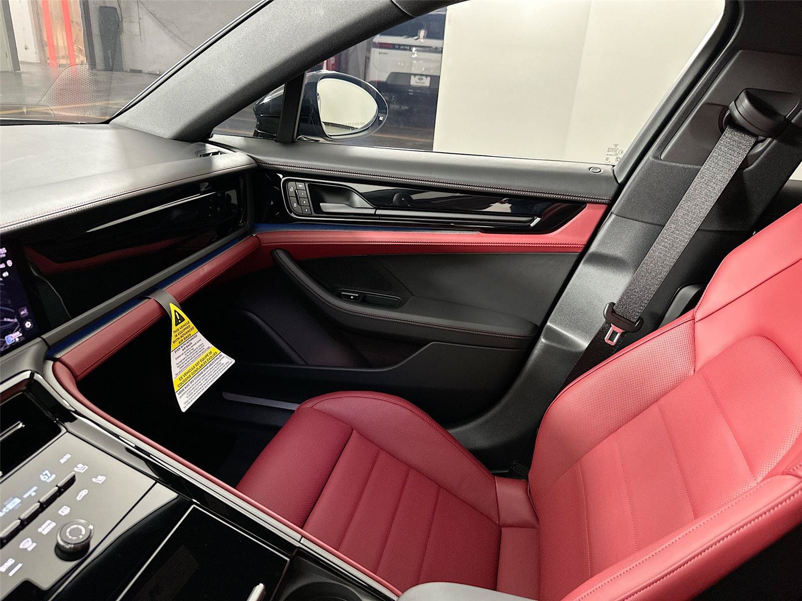Certified 2026 Porsche Panamera 4 AWD/4WD image 30