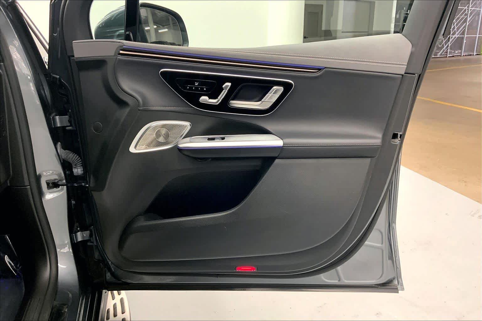Certified 2023 Mercedes-Benz EQE 350+ 4MATIC SUV image 9