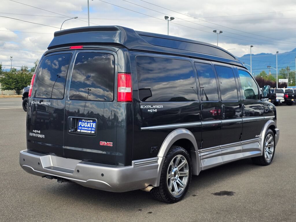Used 2017 GMC Savana 2500 RWD image 5