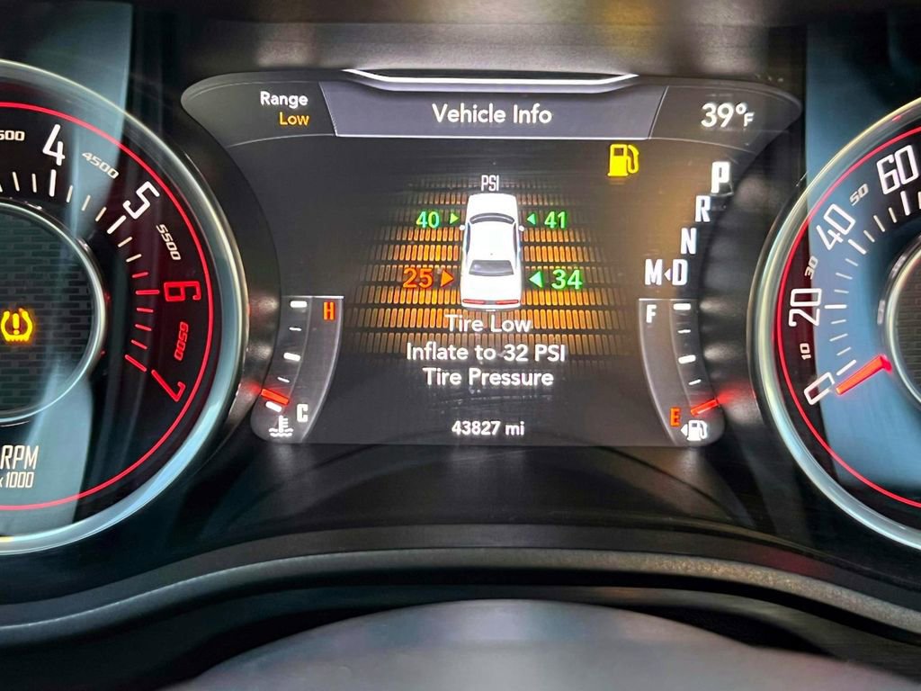 Used 2015 Dodge Challenger R/T w/ Quick Order Package 28B R/T image 23