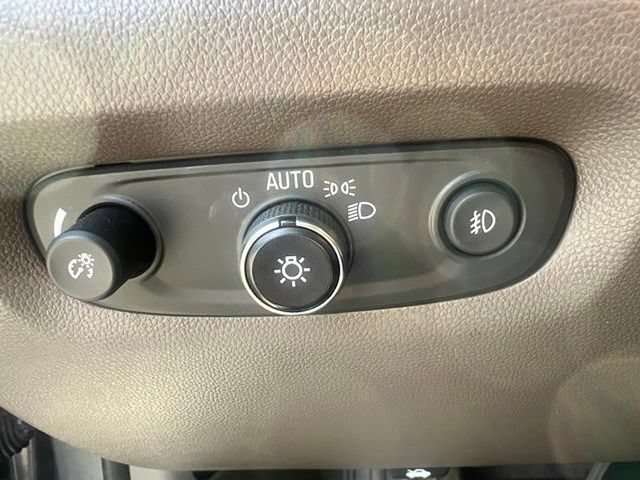 Used 2019 Chevrolet Traverse LT w/ LPO, Floor Liner Package FWD image 6