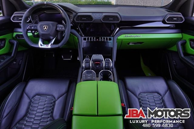 Used 2021 Lamborghini Urus AWD/4WD image 10