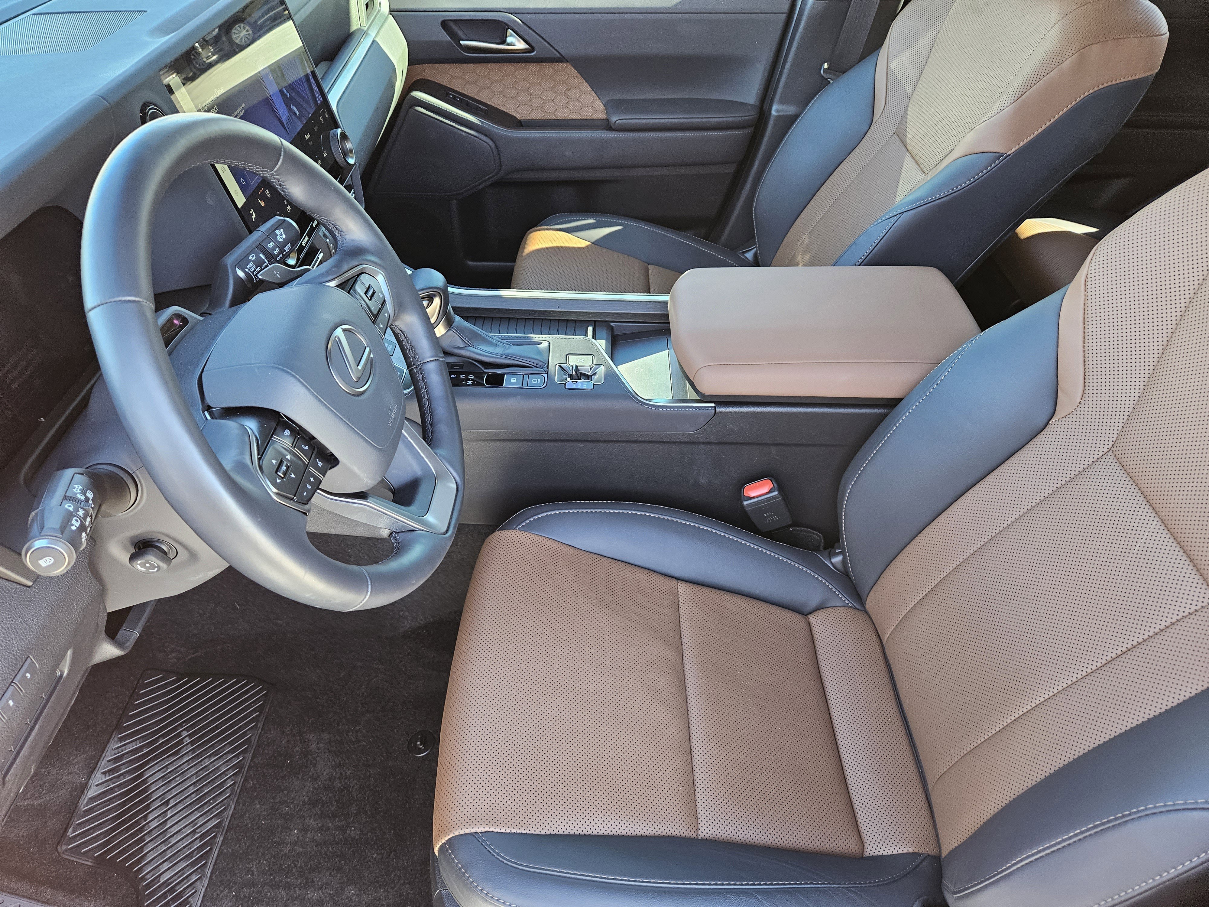 Used 2024 Lexus GX 550 image 15