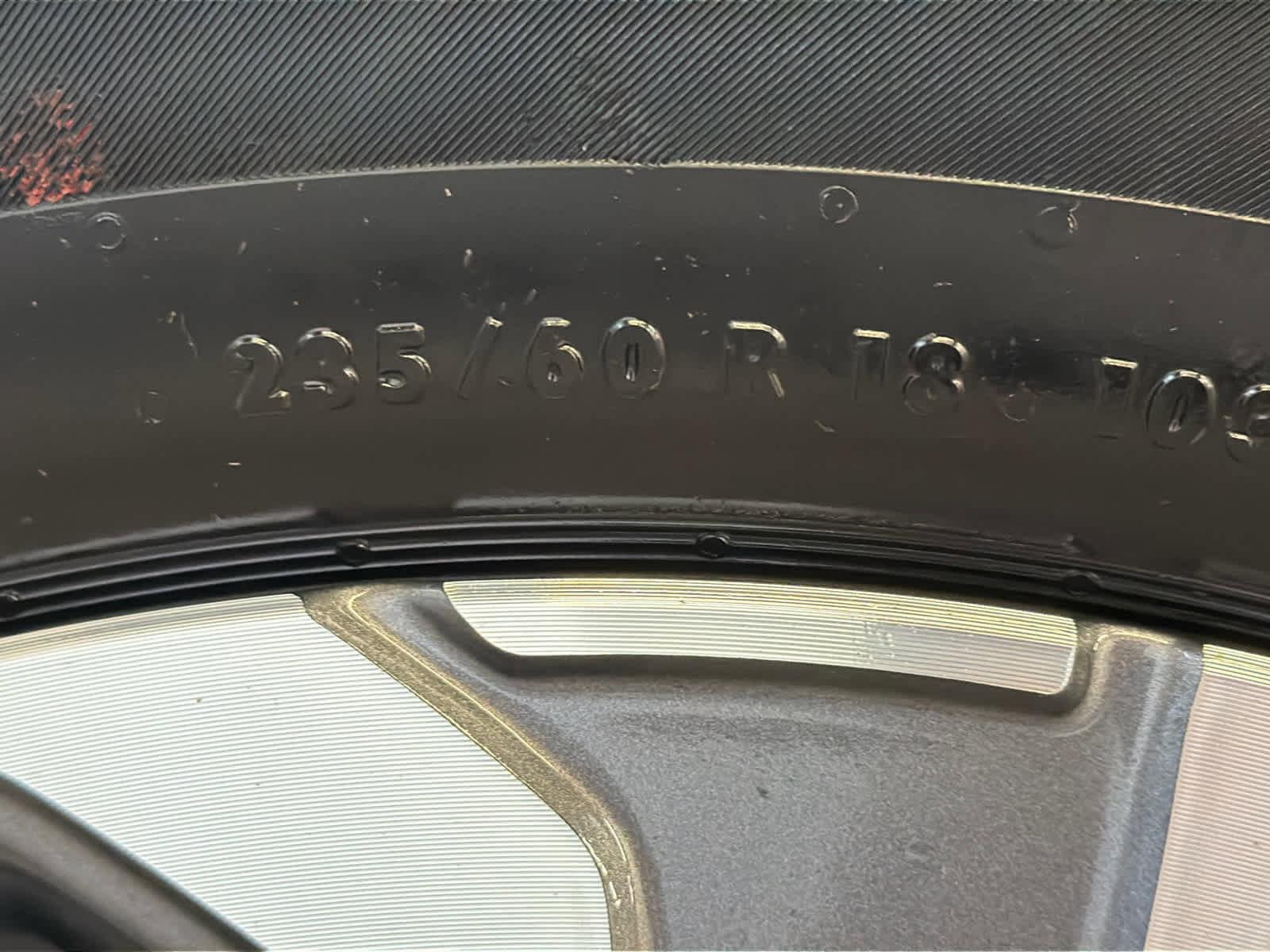 Certified 2025 Buick Envision Preferred image 12