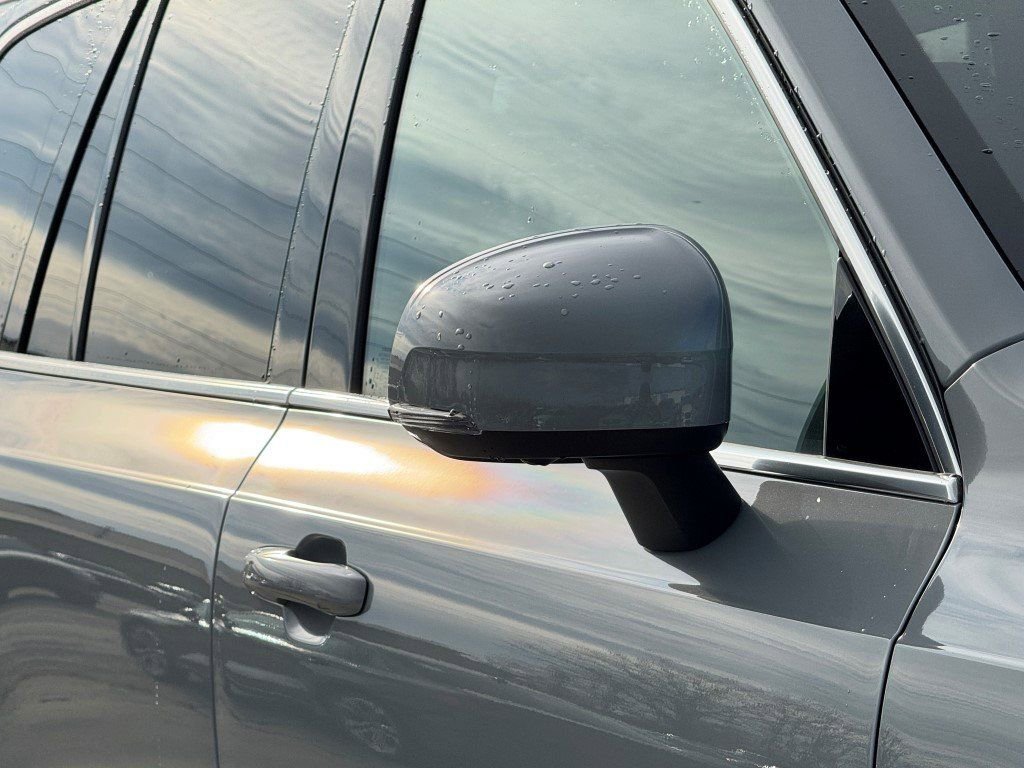 New 2026 Volvo XC90 B6 Plus w/ Protection Package Premier image 5