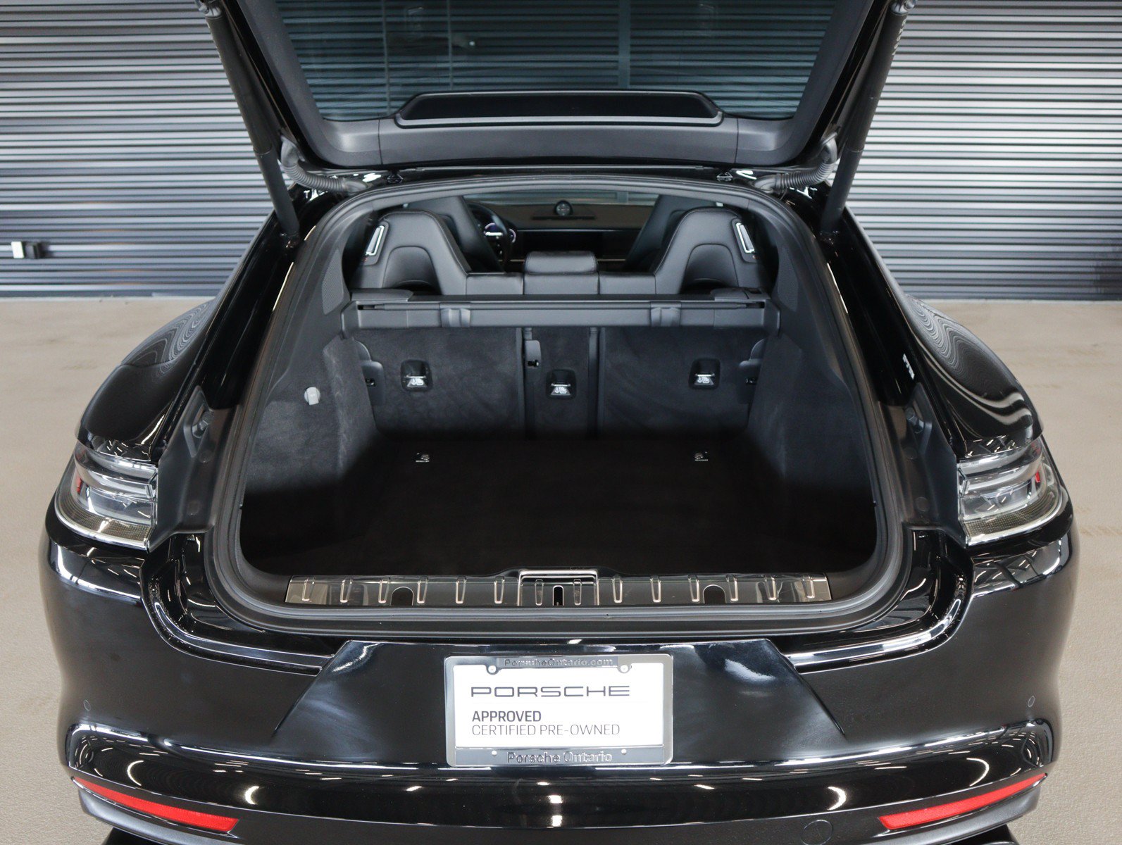 Certified 2023 Porsche Panamera Platinum Edition w/ Assistance Package RWD image 27