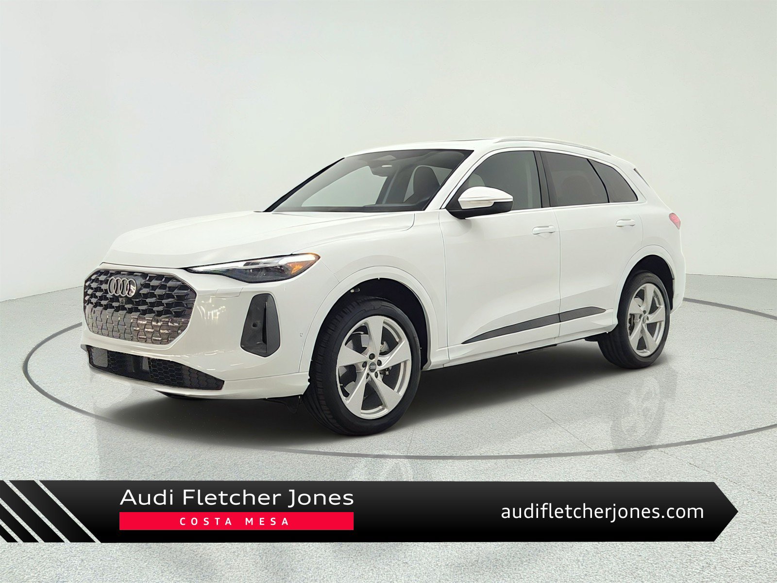 Used 2025 Audi Q5 Premium Plus w/ Premium Plus AWD/4WD image 1