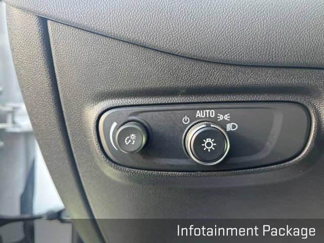 Used 2024 Chevrolet Equinox LT FWD image 25