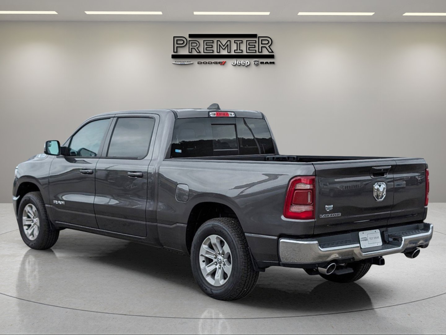 New 2023 RAM 1500 Laramie image 7