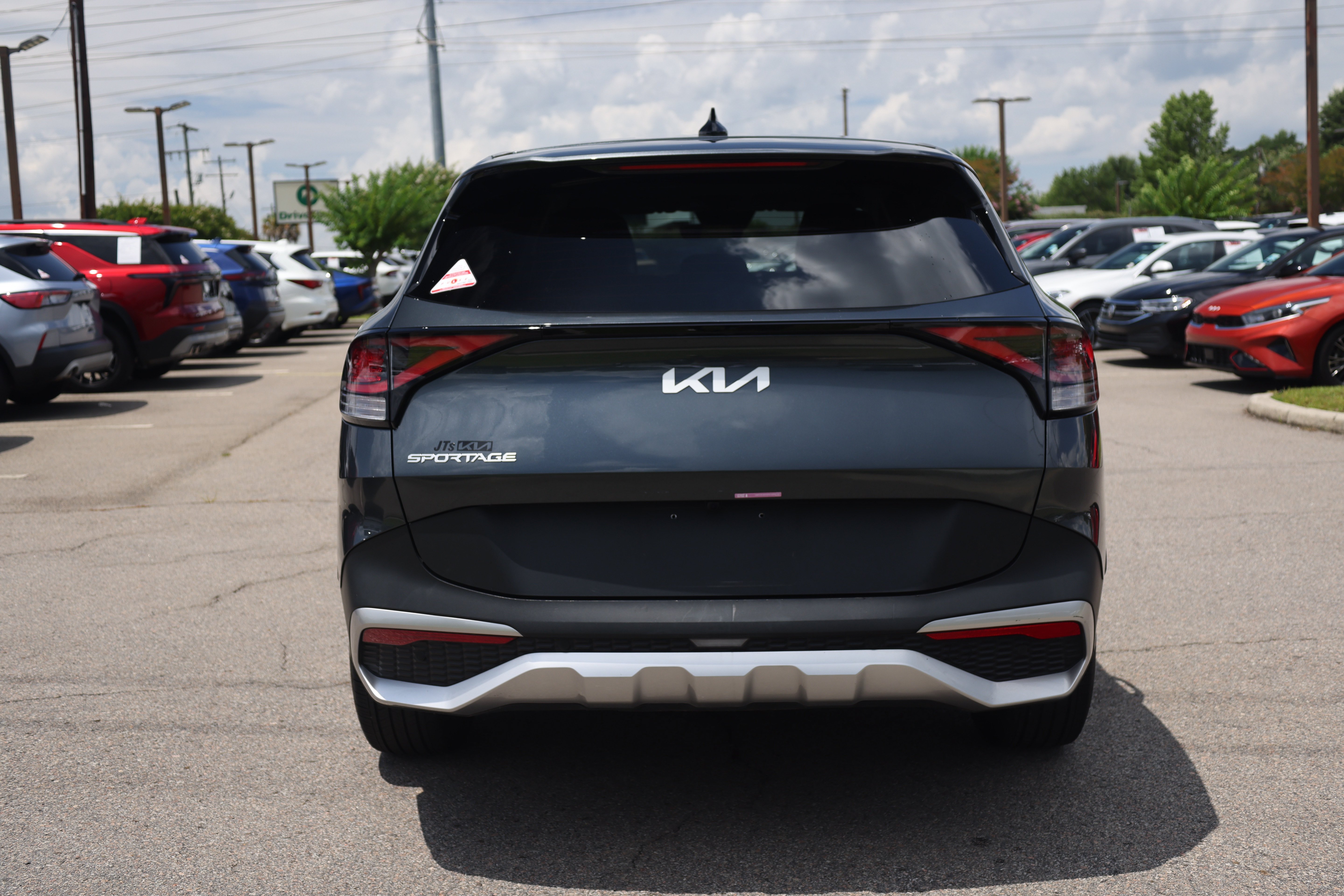Used 2024 Kia Sportage EX FWD image 4