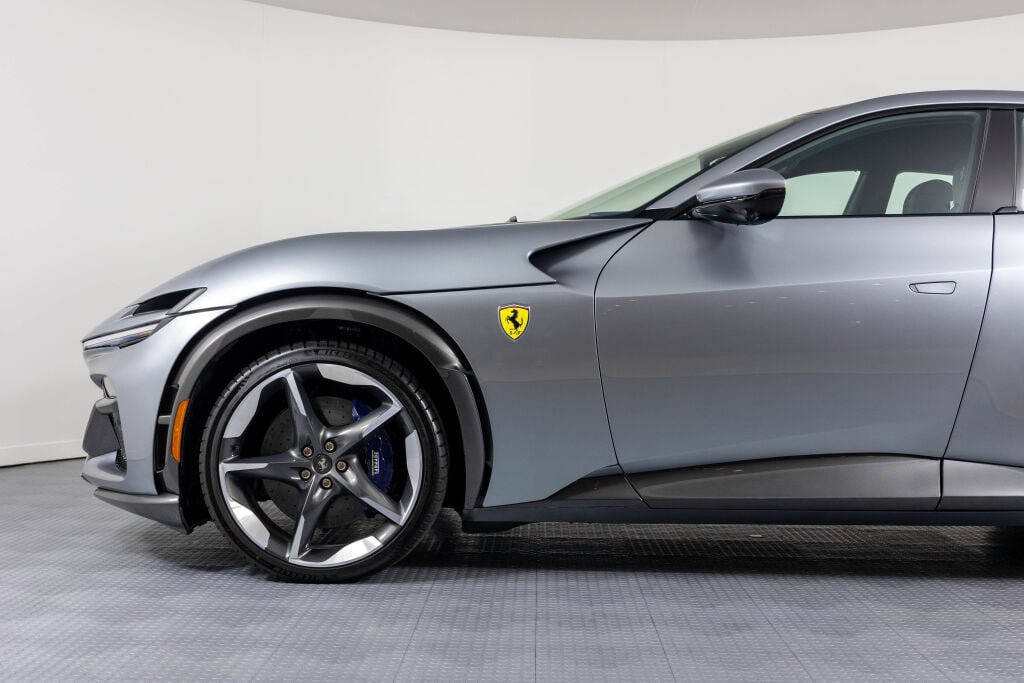 Certified 2025 Ferrari Purosangue AWD/4WD image 10