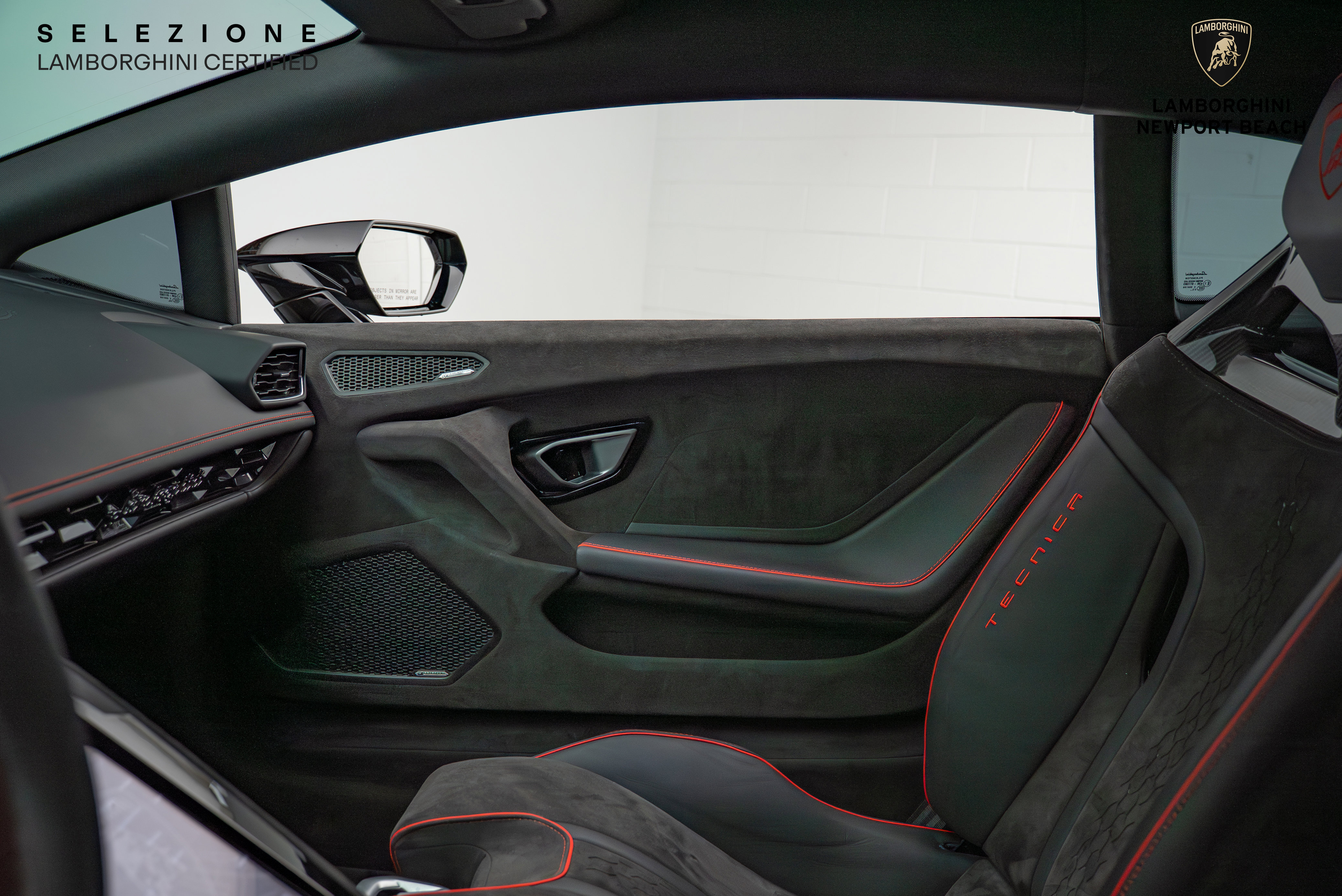 Used 2023 Lamborghini Huracan Tecnica image 32