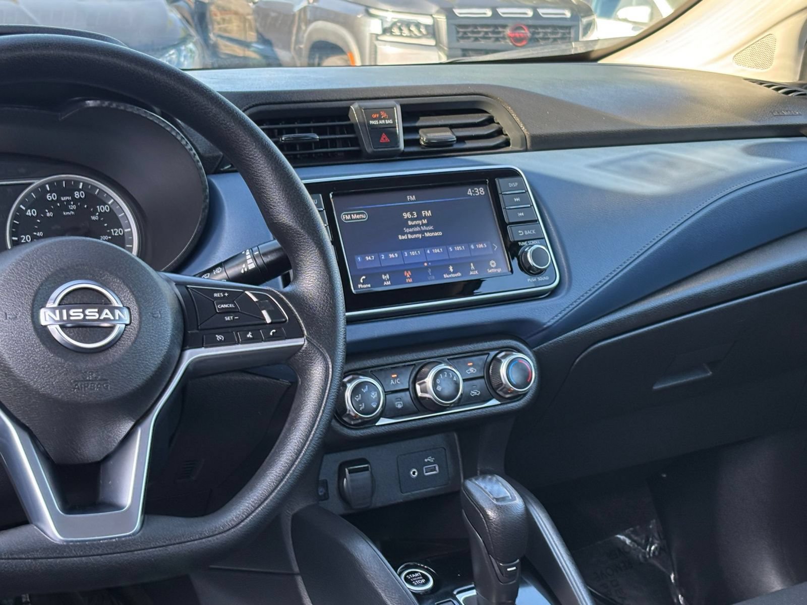Used 2025 Nissan Versa SV FWD image 19