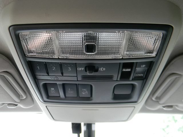 Used 2019 Toyota 4Runner SR5 Premium AWD/4WD image 18