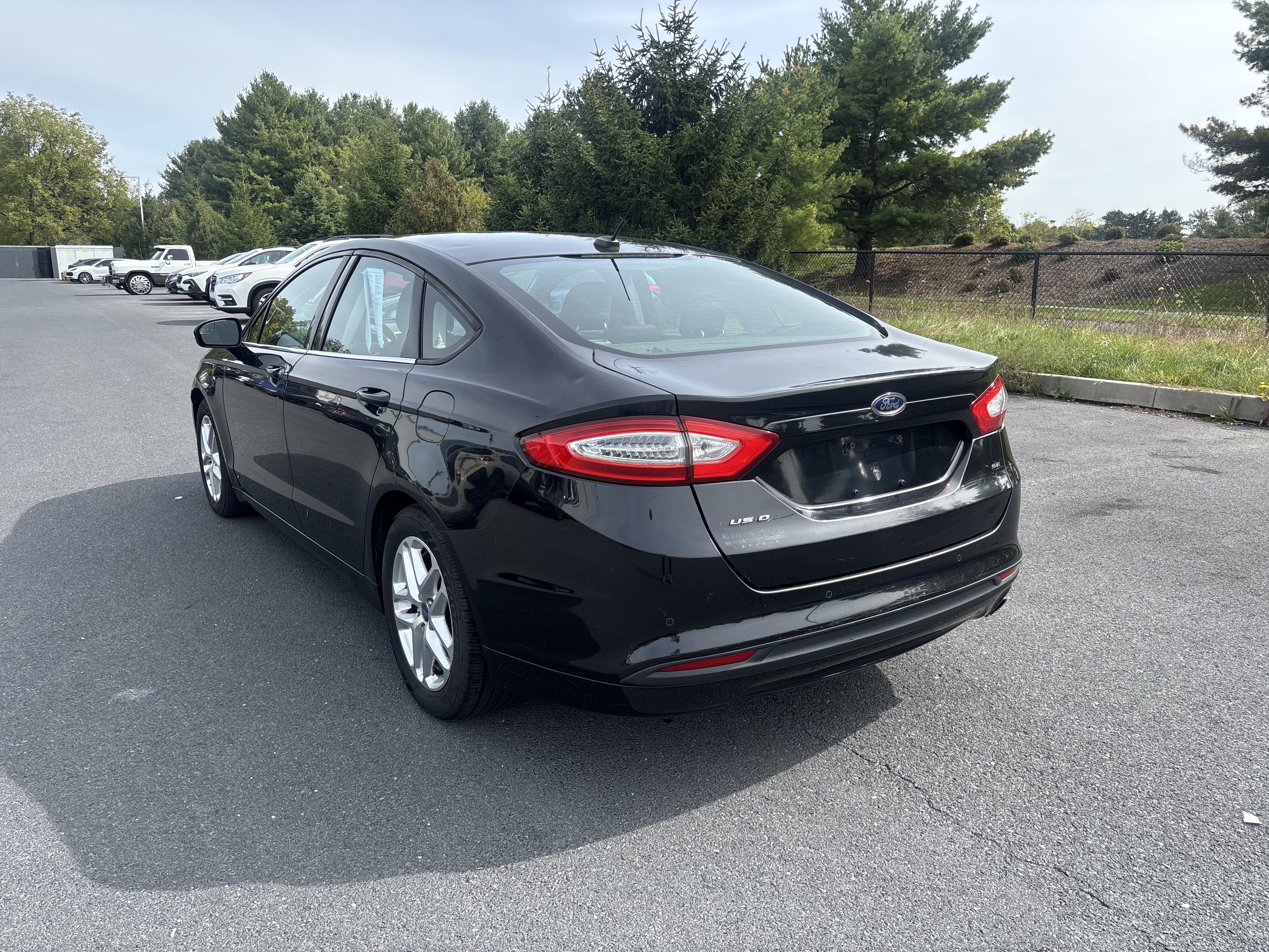Used 2013 Ford Fusion SE FWD image 17