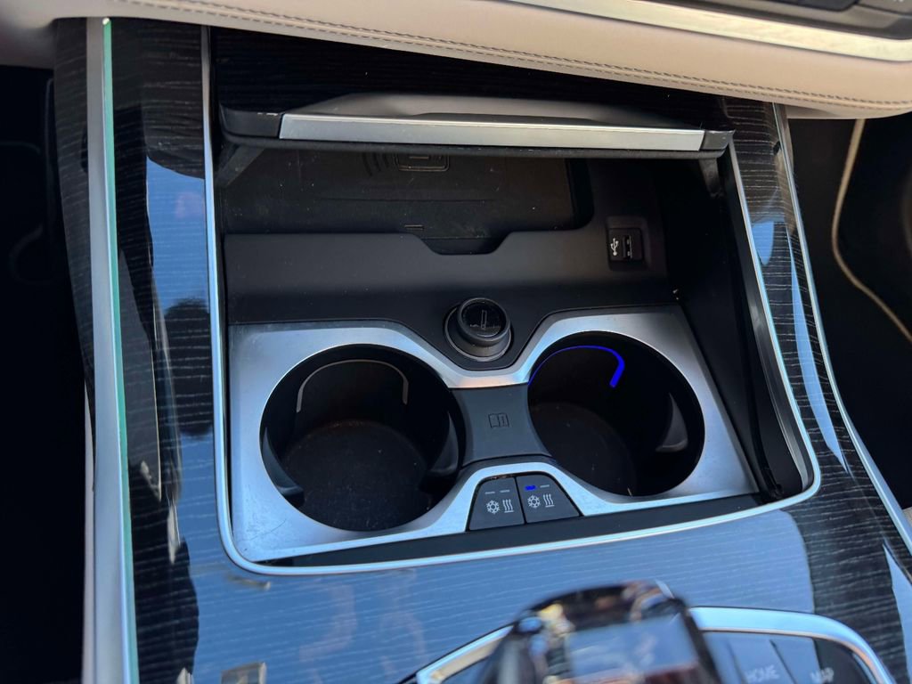 Used 2019 BMW X7 xDrive40i w/ Premium Package image 16