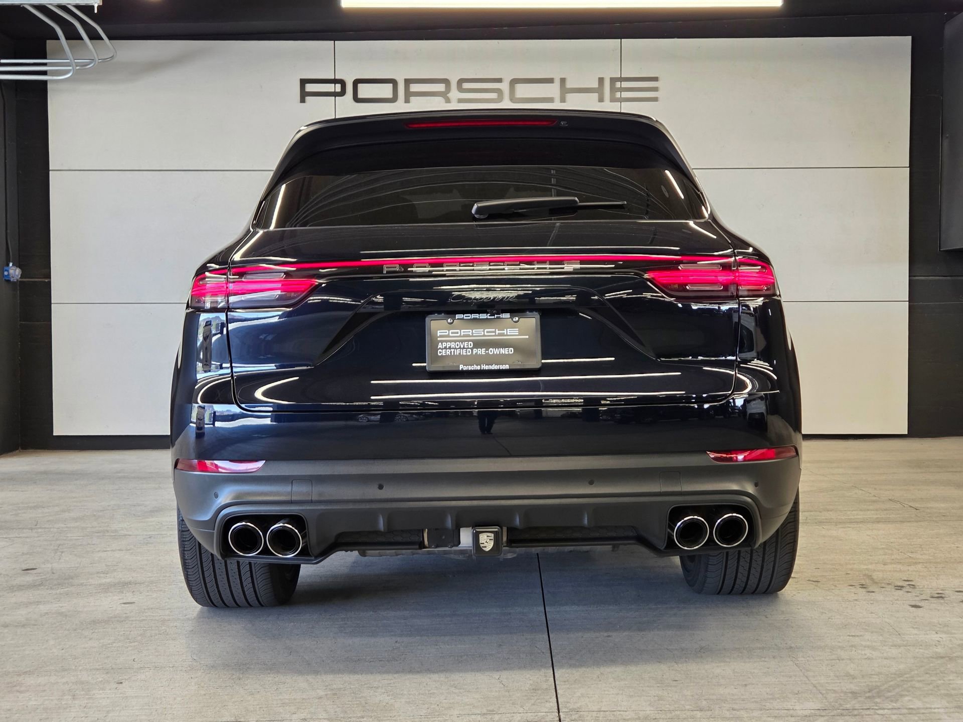 Certified 2022 Porsche Cayenne AWD/4WD image 7