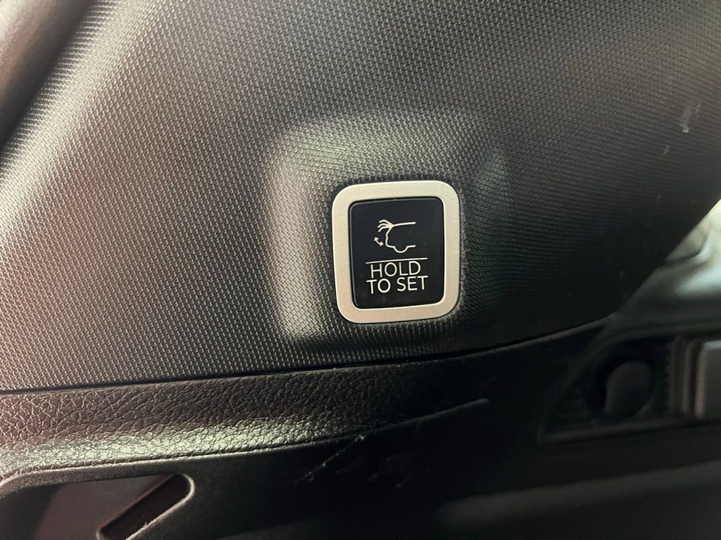 Used 2022 Jeep Grand Cherokee Altitude image 30