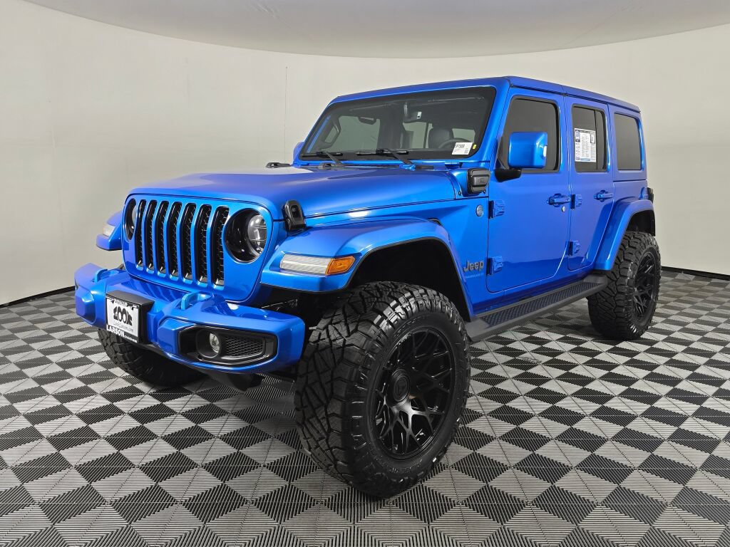 Used 2023 Jeep Wrangler Unlimited Sahara AWD/4WD image 7