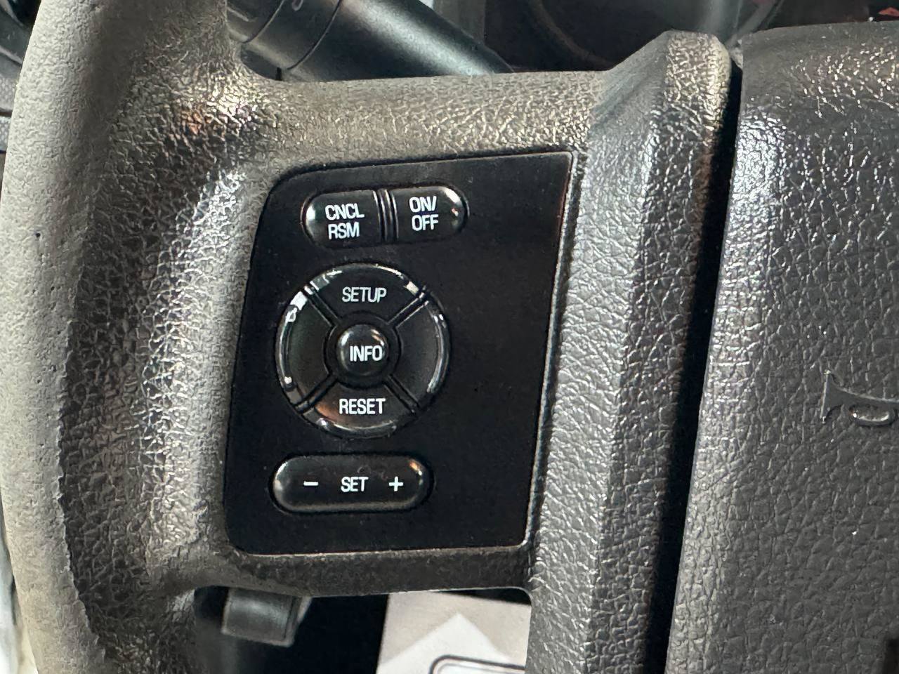 Used 2015 Ford F250 XL w/ Power Equipment Group RWD image 19