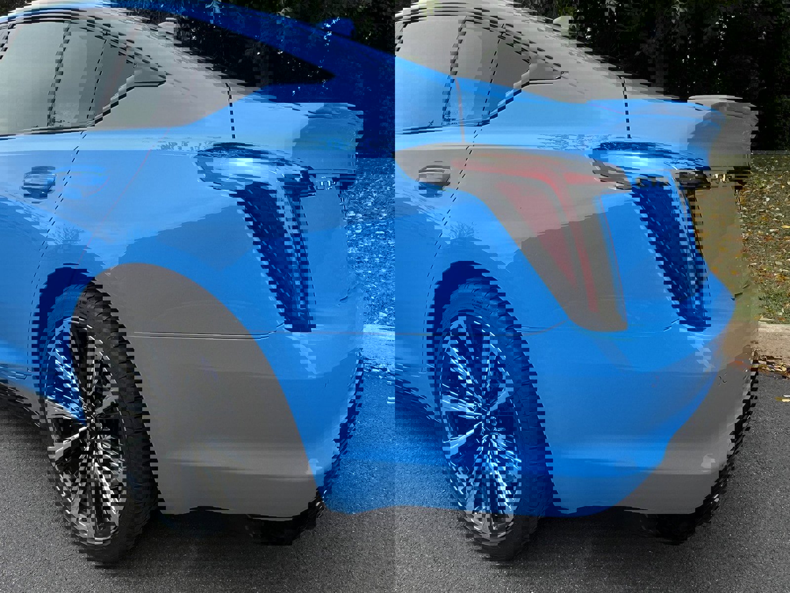 Used 2022 Cadillac CT5 V Blackwing w/ Parking Package image 90