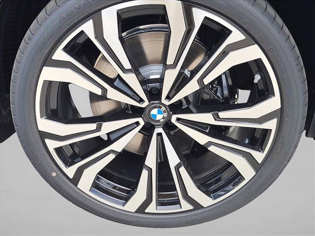 New 2027 BMW X7 xDrive40i w/ Executive Package AWD/4WD image 10