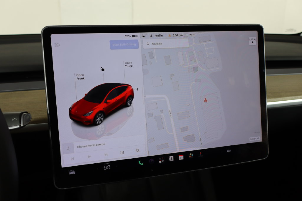 Used 2023 Tesla Model Y Long Range AWD/4WD image 26