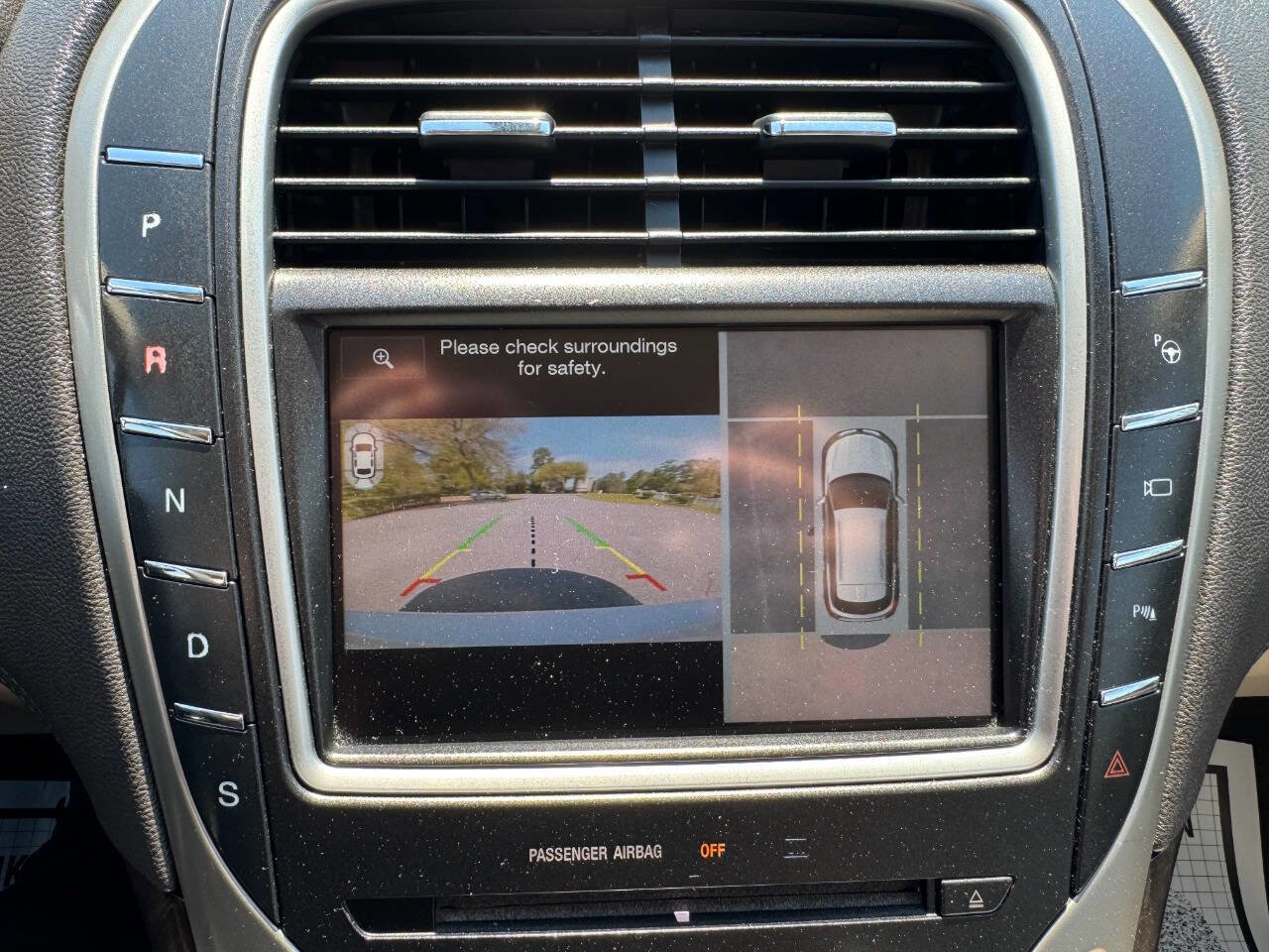 Used 2016 Lincoln MKX Reserve w/ Luxury Package image 18