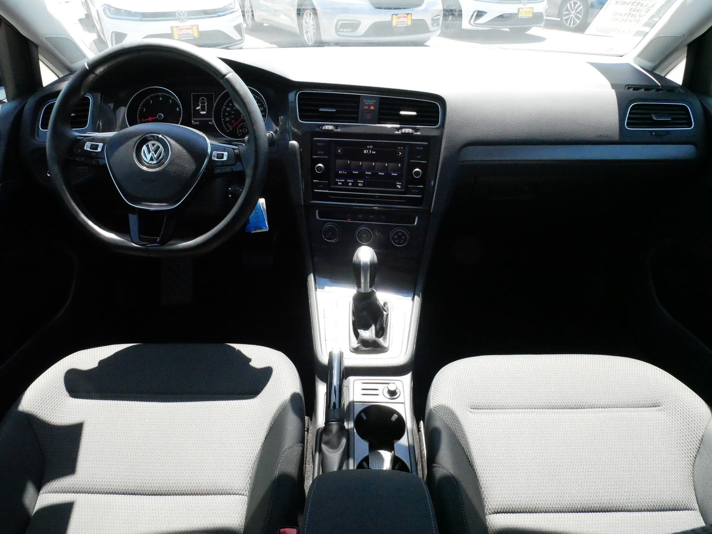 Used 2019 Volkswagen Golf S FWD image 10