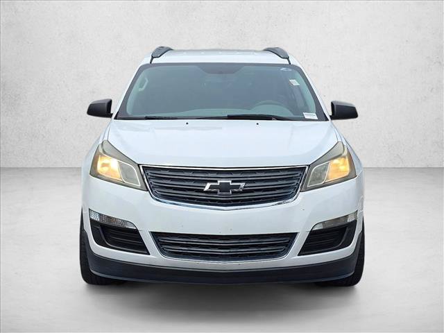 Used 2017 Chevrolet Traverse LS FWD image 2