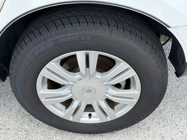 Used 2016 Cadillac SRX Luxury w/ Driver Awareness Package FWD image 13