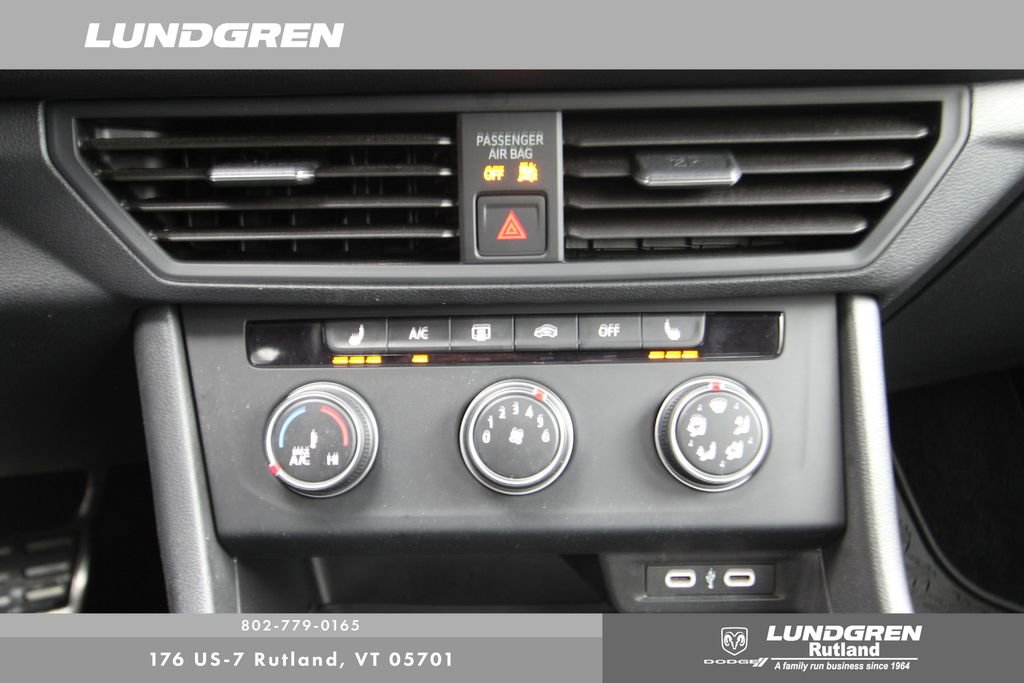 Used 2024 Volkswagen Jetta Sport image 21