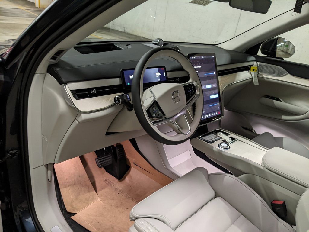 New 2025 Volvo EX90 Ultra image 8