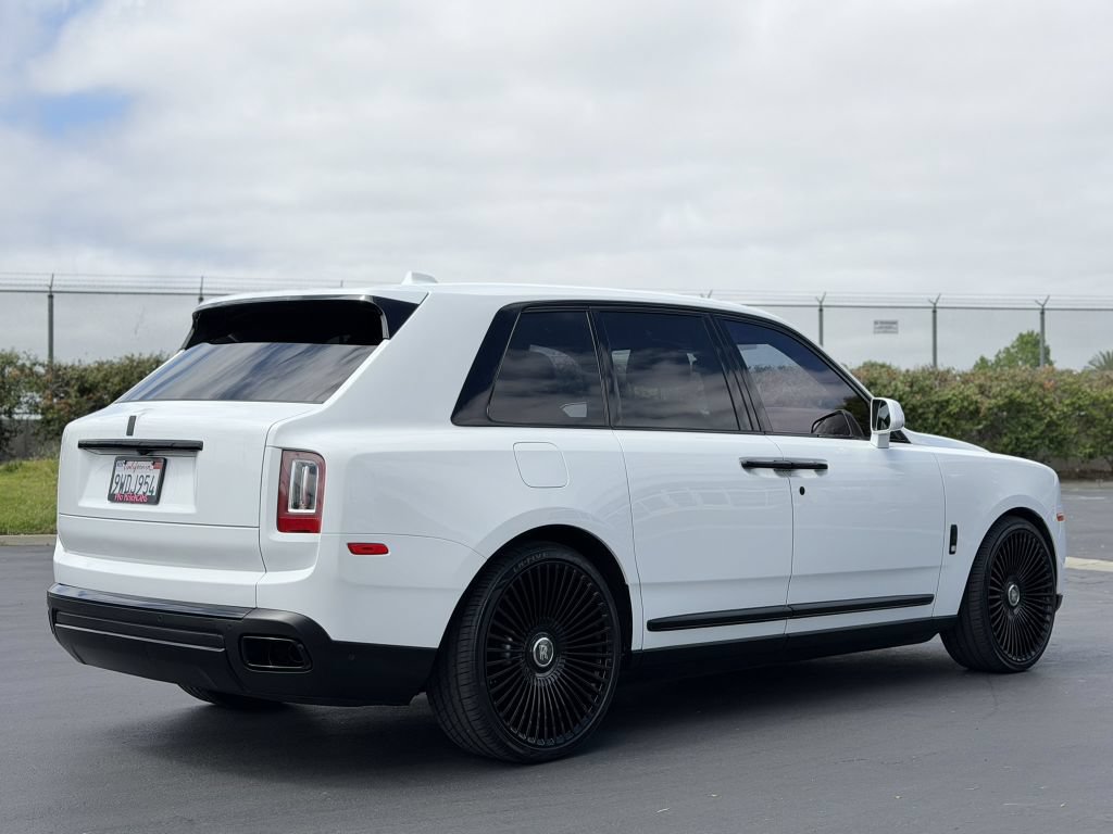 Used 2021 Rolls-Royce Cullinan AWD/4WD image 14