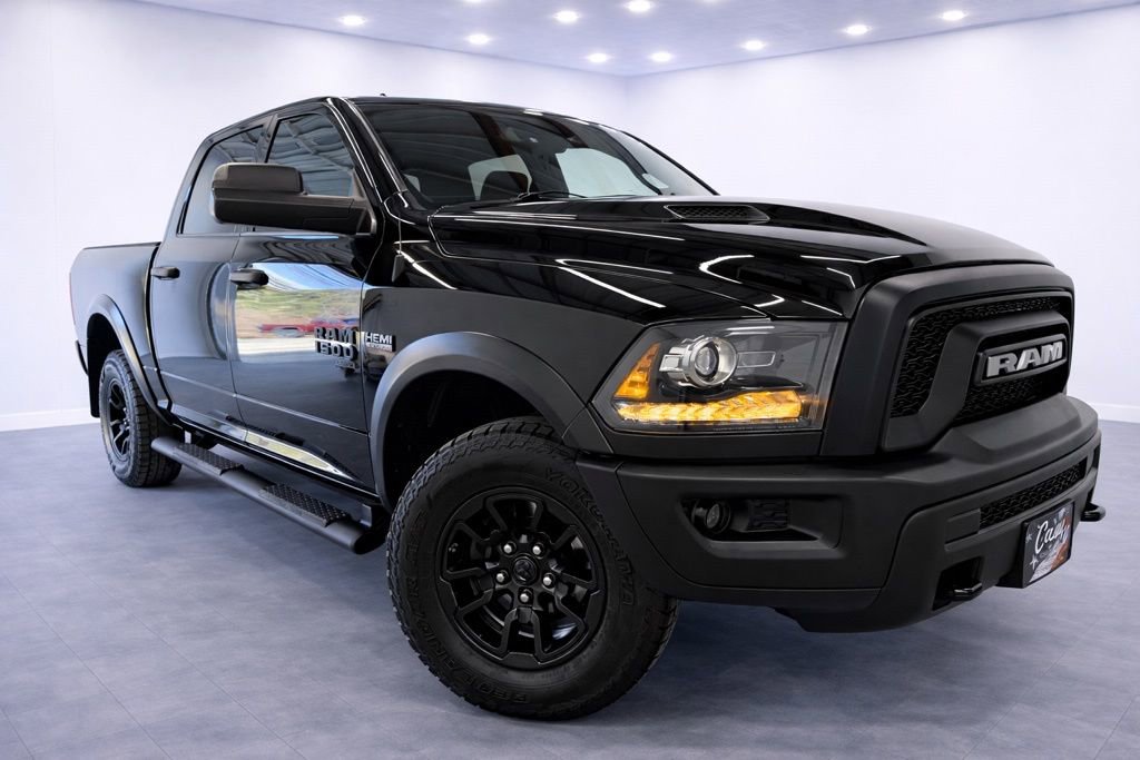 Used 2022 RAM 1500 Classic SLT AWD/4WD image 3