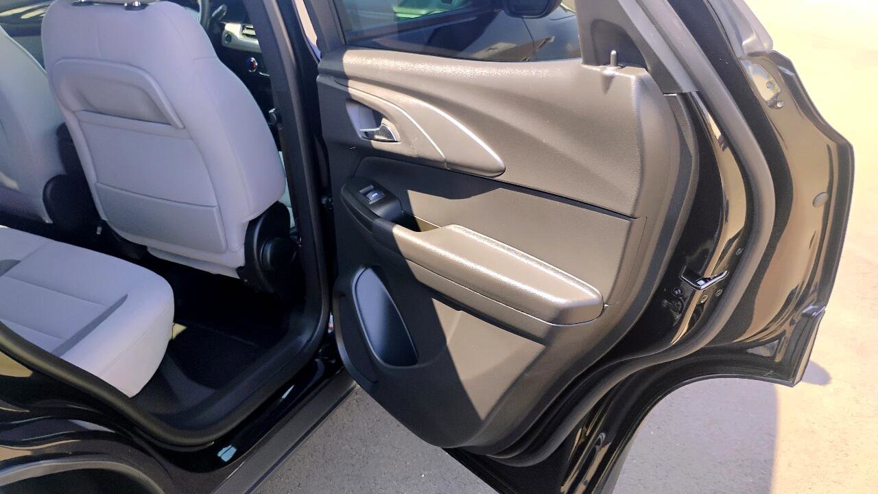 Used 2025 Chevrolet TrailBlazer LS w/ LS Convenience Package image 21