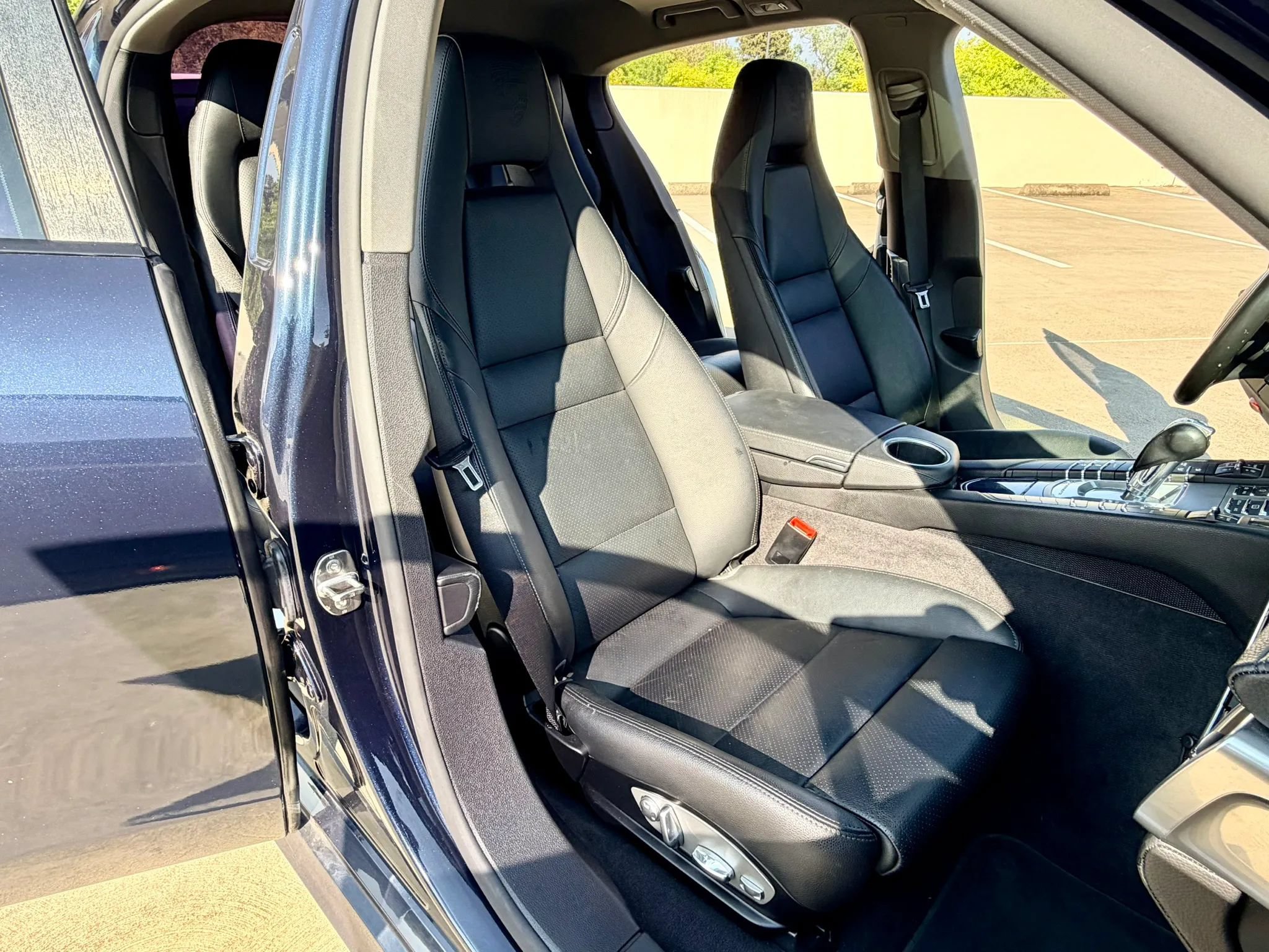 Used 2016 Porsche Panamera Edition RWD image 39