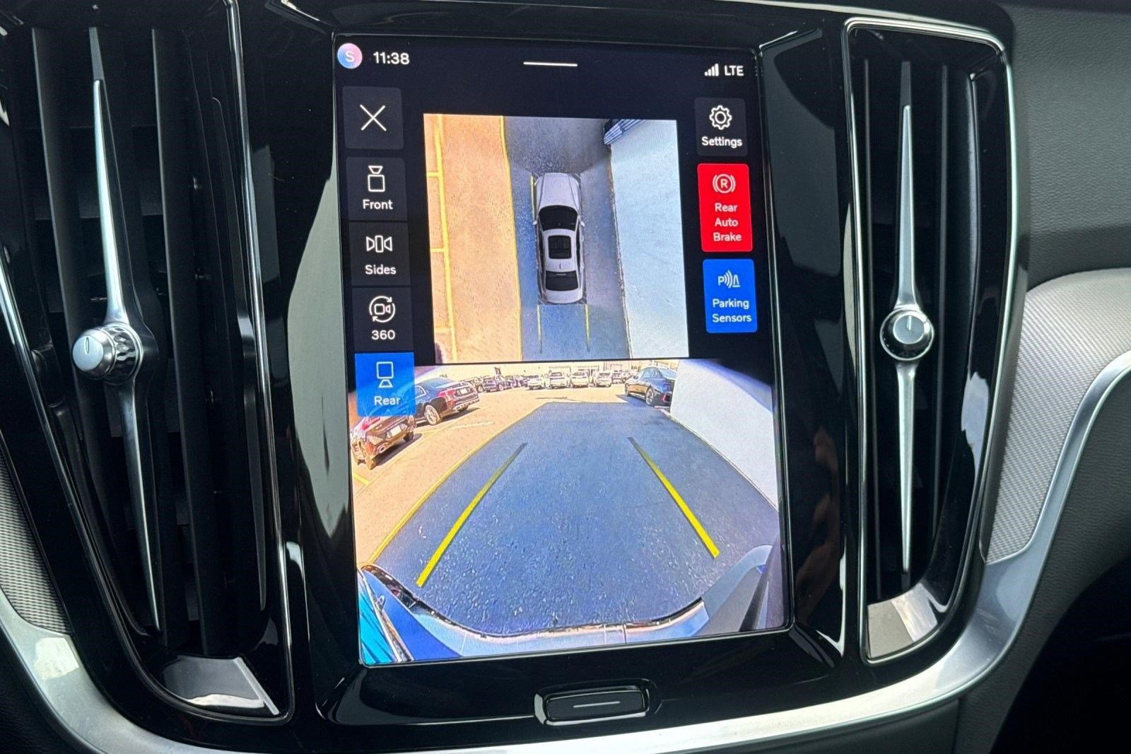 Used 2024 Volvo S60 B5 Plus w/ Climate Package image 23