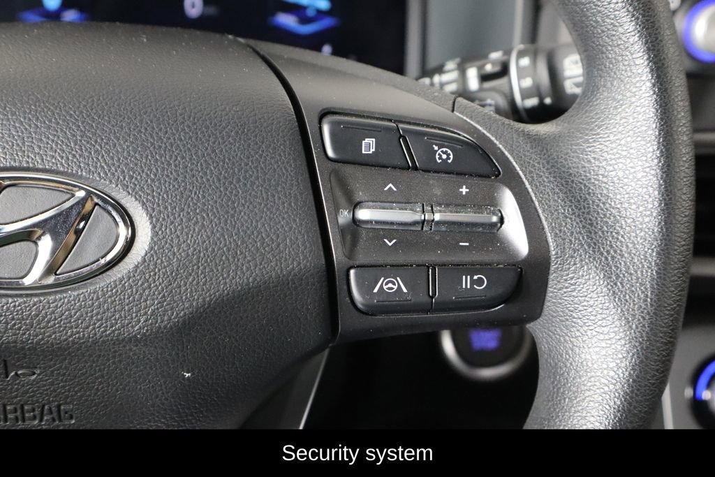 Used 2023 Hyundai Kona SE image 10